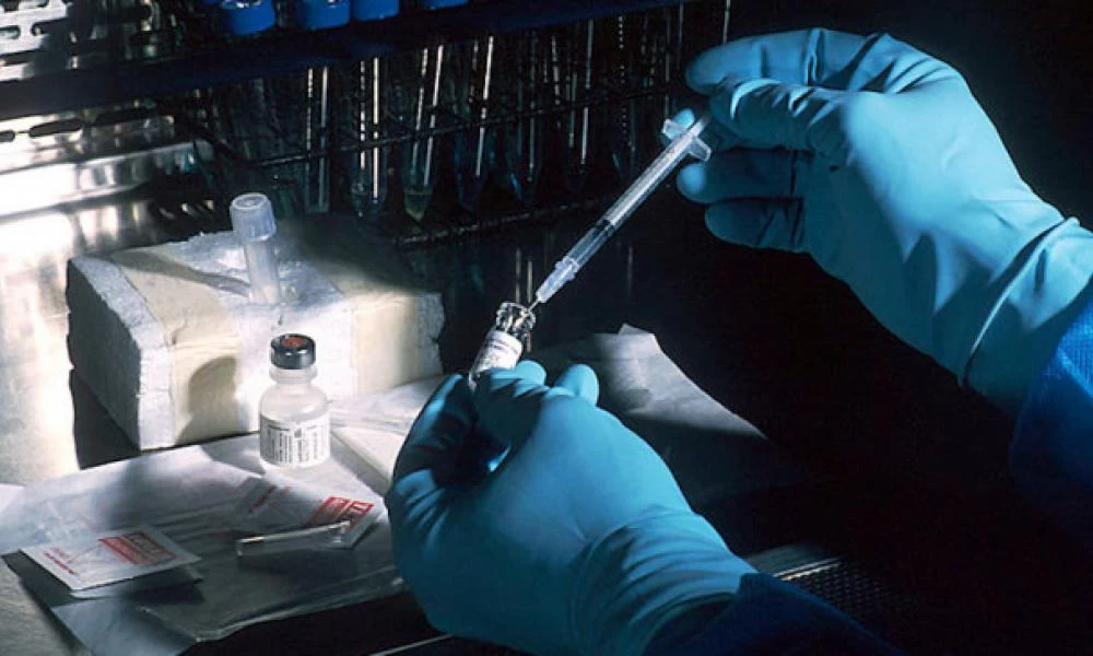 Κορονοϊός - Οξφόρδη: Το εμβόλιο ίσως είναι έτοιμο μέχρι το φθινόπωρο